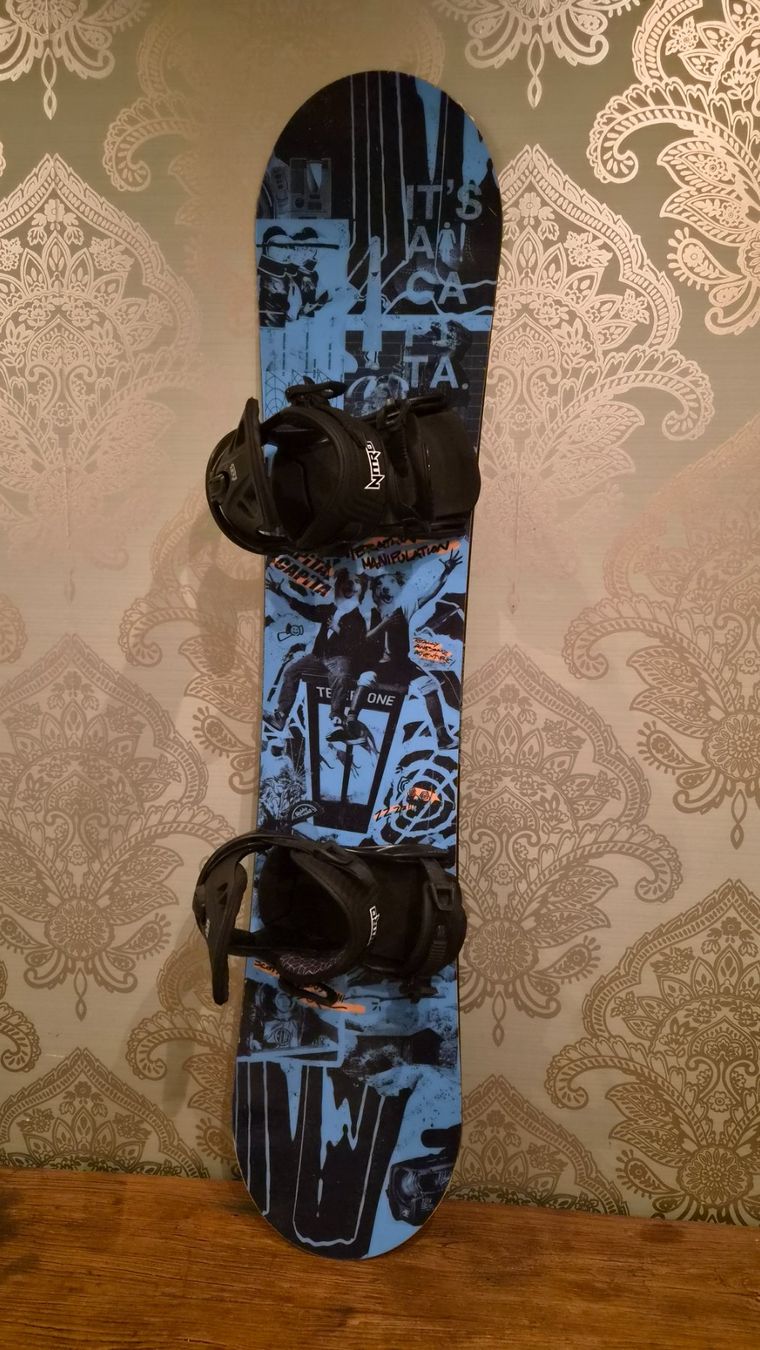 Capita Boards: Capita Snowboard 130cm inkl. Nitro Bindung – Gebraucht aus Oberrieden von Raja011