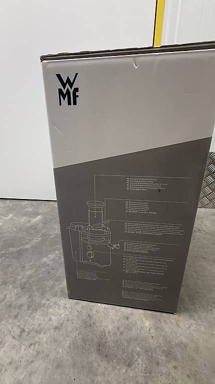 Küchengeräte: WMF Entsafter NEU – Gebraucht aus Effretikon von lil_vgd5 1