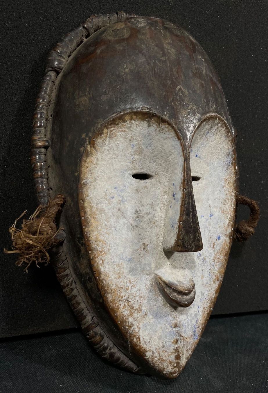 Internationale Kunst: Magnificent Ancient Lega Maske D.R. Kongo 🎁 – Gebraucht aus Morges von 4WLS 1