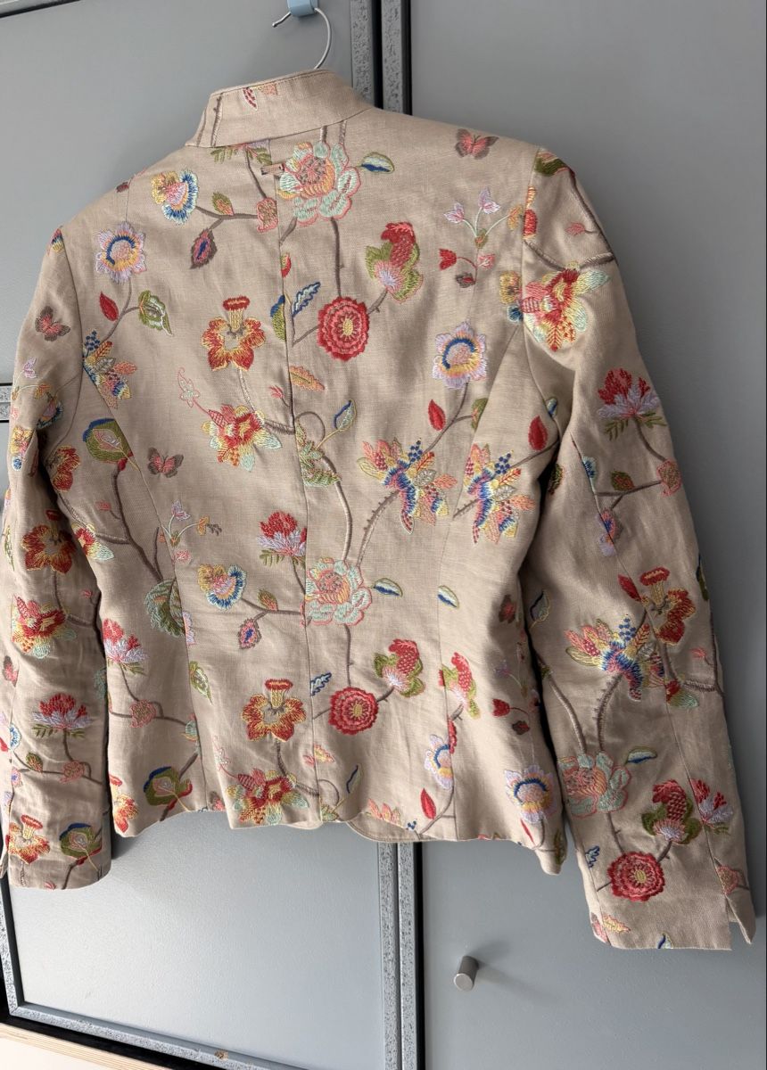 Giacche: Bestickte Leinenjacke von Breuninger White Label 36 – Usato da Einsiedeln venduto da kalliopee 1