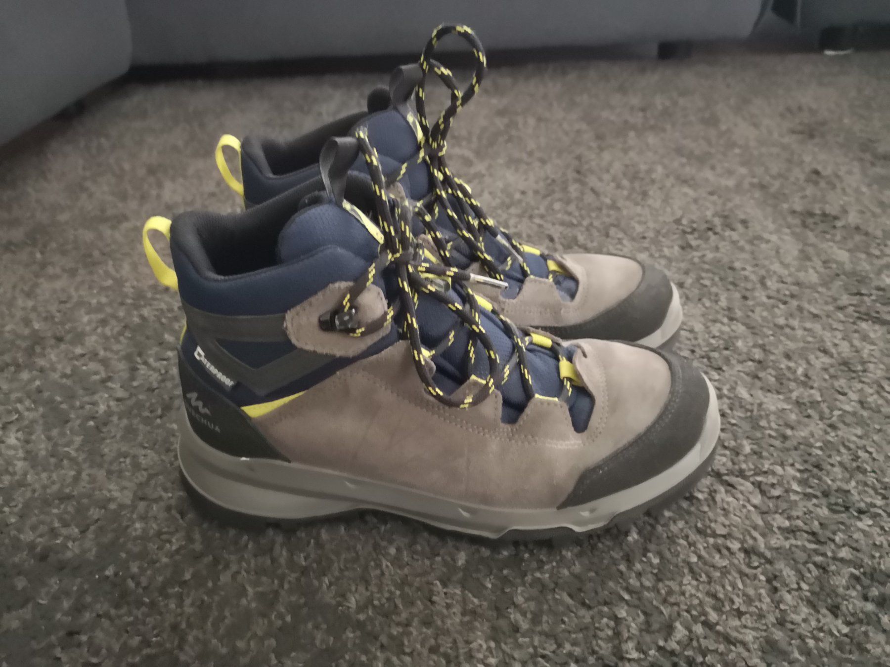 Decathlon Scarpe per ragazzi: Kinderschuh, Winterschuh Kinder, Stiefel Gr. 37 – Usato da Merenschwand venduto da palyaa