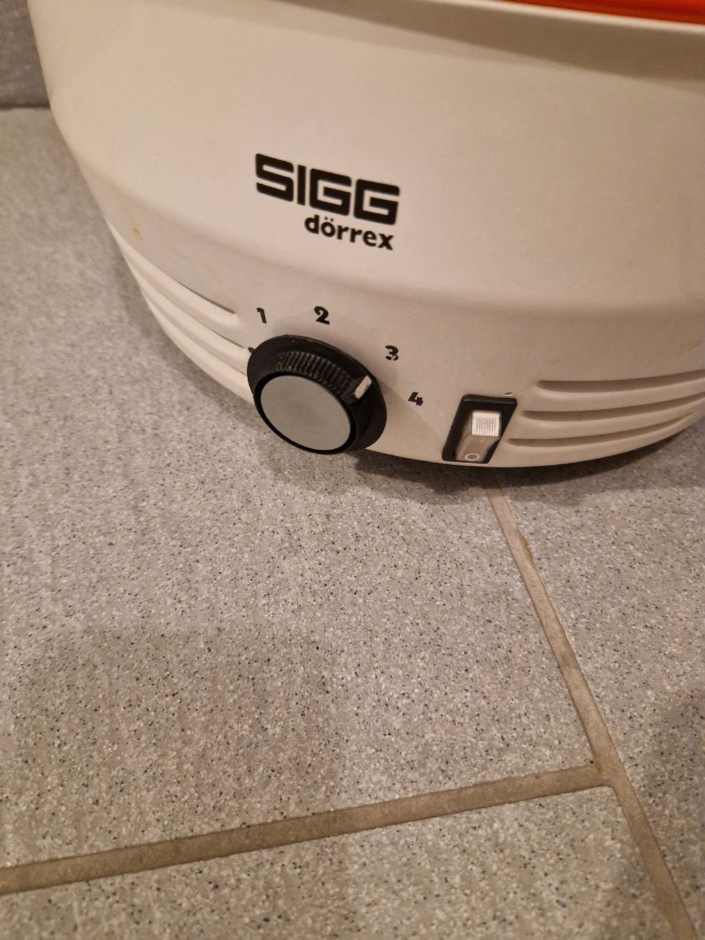 Sigg Küchengeräte: Sigg Dörex mit 5 Metallgittern – Gebraucht aus Rothrist von Aloe16 1