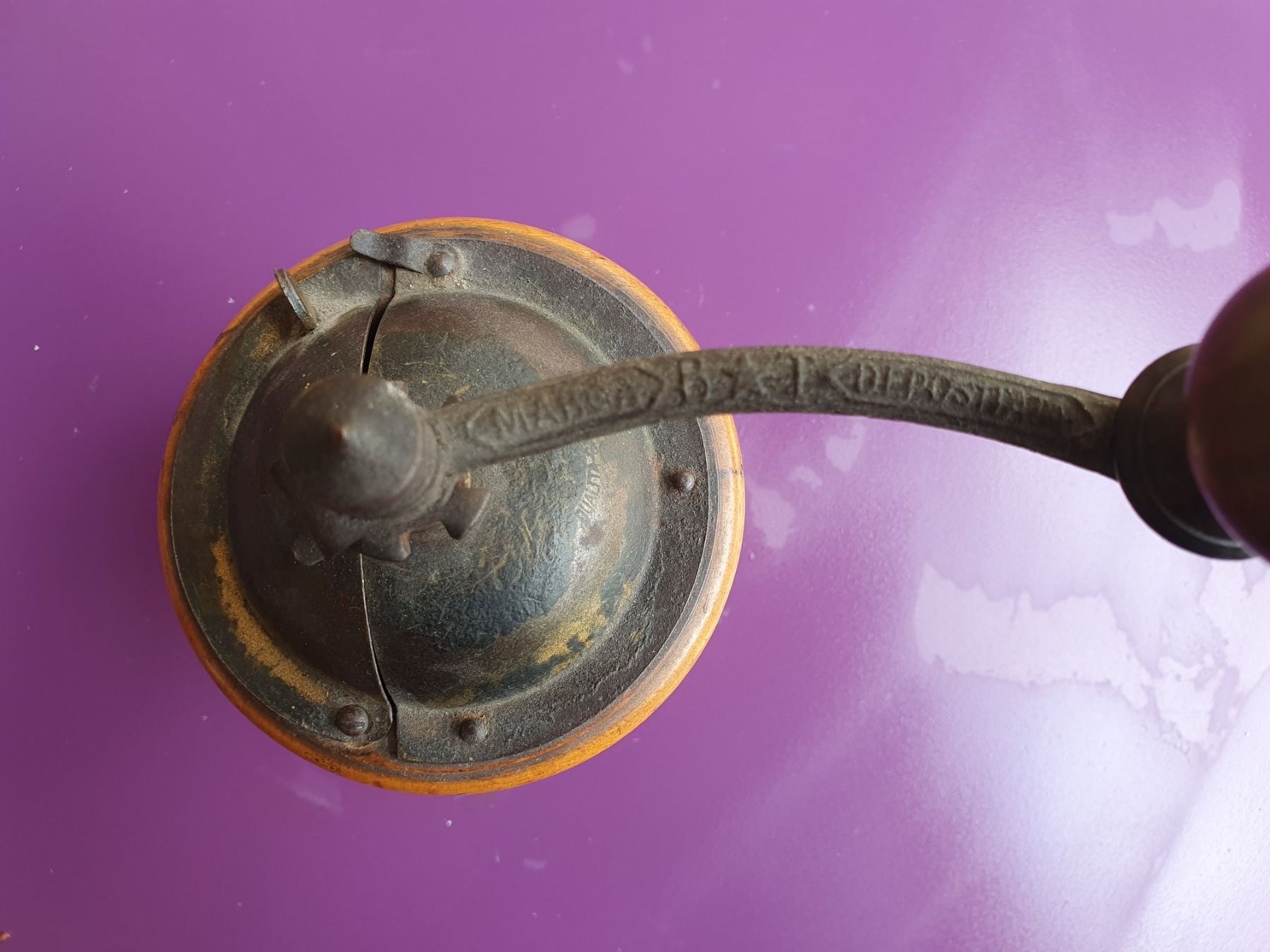 Elettrodomestici da cucina: Antico macinino da caffè Bartolomeo Trucchetti – Usato da Morbio Inferiore venduto da lunaria 1