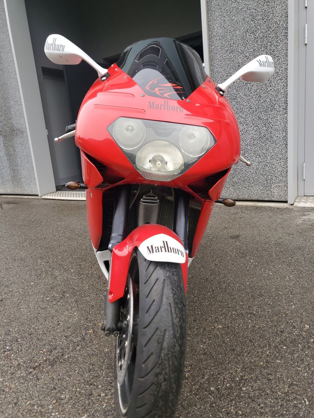 Aprilia Strada: Aprilia RSV 1000 – Usato da Lugano venduto da Bernardino04 7