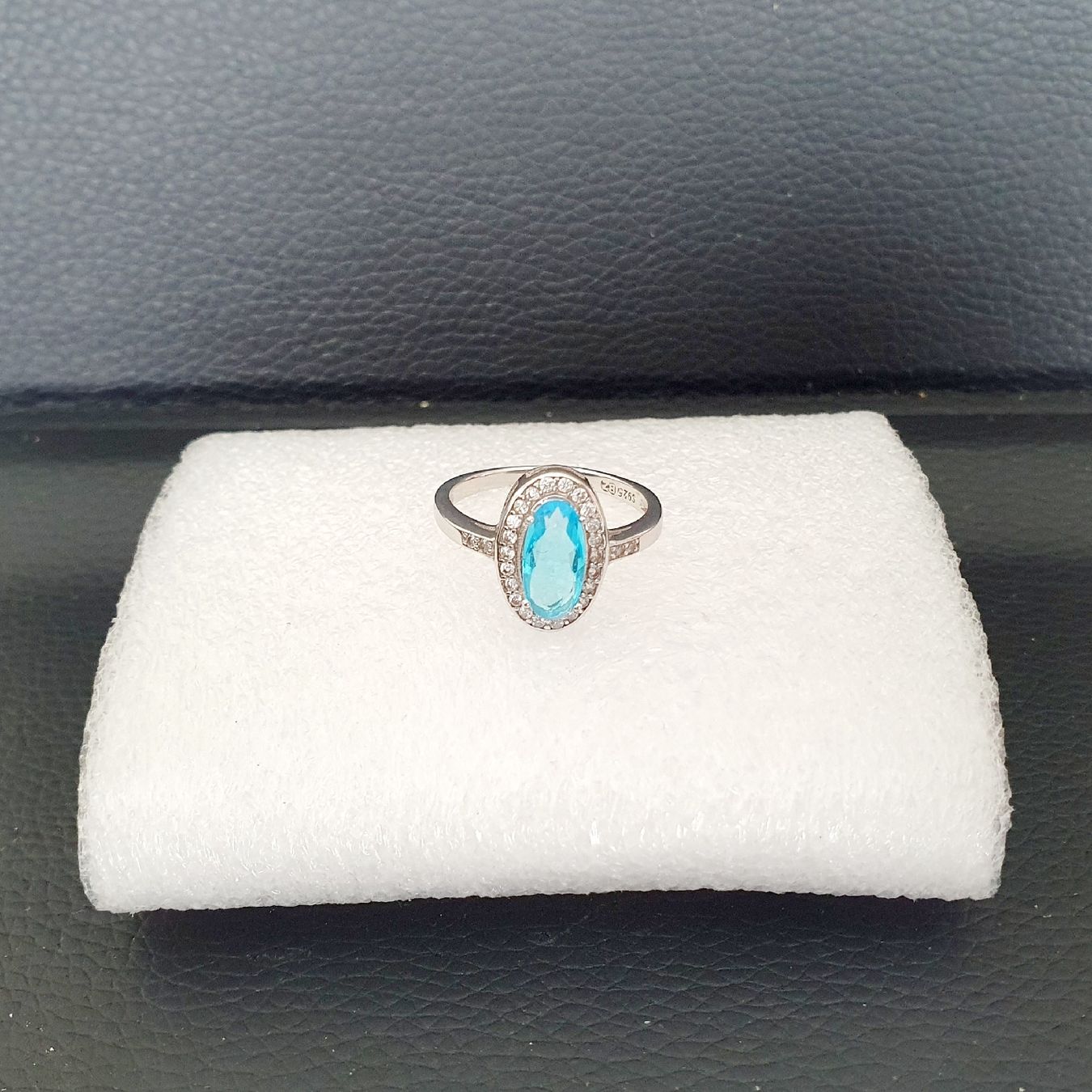 Anelli: Silber Ring  925 mit  Blauer Stein Gr. 17.4 mm – Usato da Kreuzlingen venduto da Wunderkiste123 5