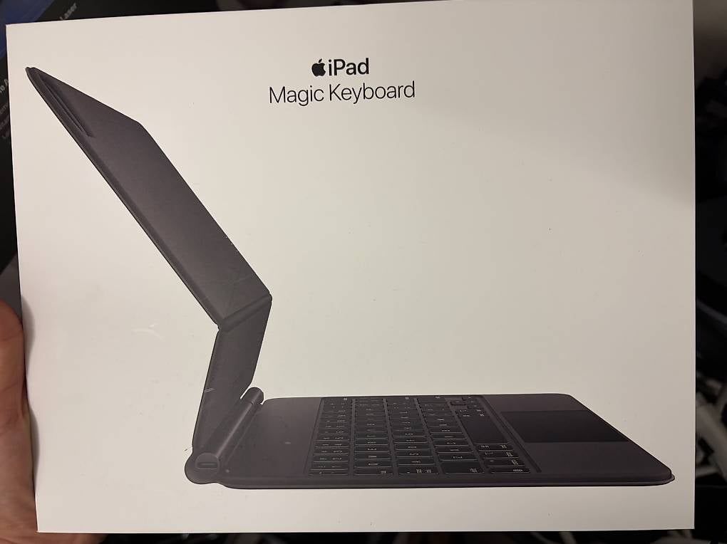 Tastaturen: iPad Magic Keyboard Folio – Gebraucht aus Zürich von lenavane