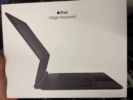 iPad Magic Keyboard Folio