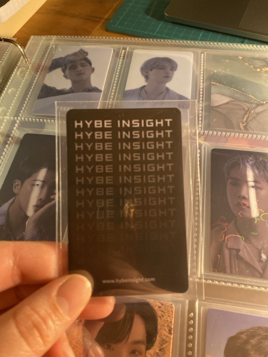 Foto & Immagini: BTS Hobi Proof Hybeinsight – Nuovo (secondo la descrizione) da Pieterlen venduto da Mondbuchzauber_rkive 1