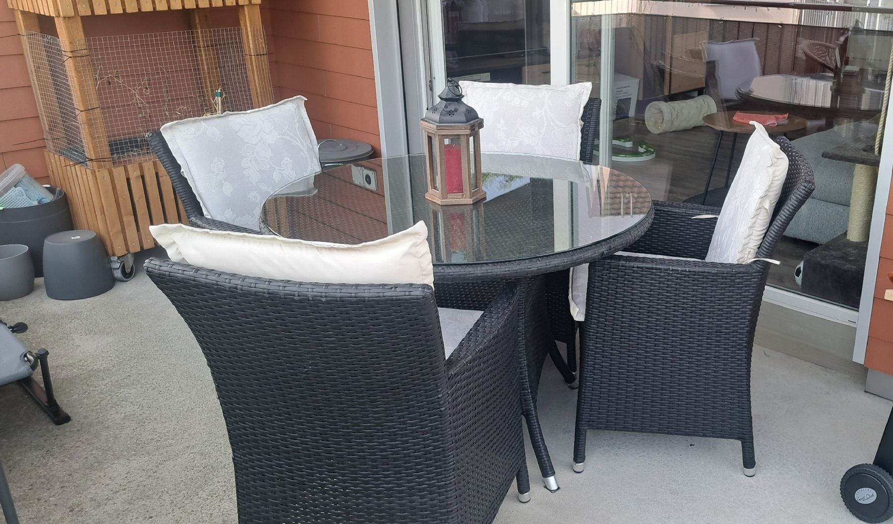 Set di tavolo e panche: Rattan Sitzgruppe – Nuovo (secondo la descrizione) da Rebstein venduto da Dudla