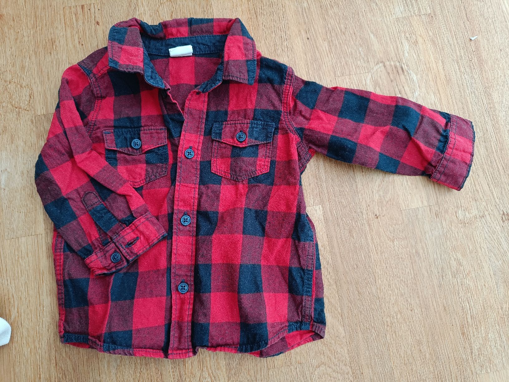 Hemden, Tops & T-Shirts: Hemd Grösse 68 – Gebraucht aus Jaberg von urig17.