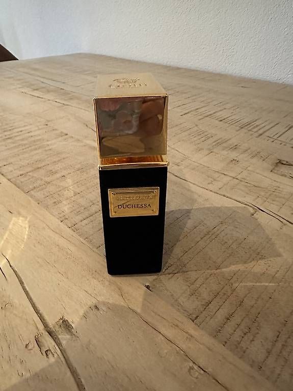 Profumi & Eau de Toilette: Duchessa Gritti Privé – Usato da Lenzburg venduto da marciaX19