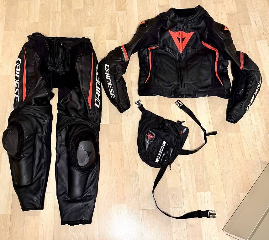 Costumes, combinaisons de sport et fonctionnelles: Motorrad Lederkombi   – D'occasion à Rotkreuz par ta_ti75