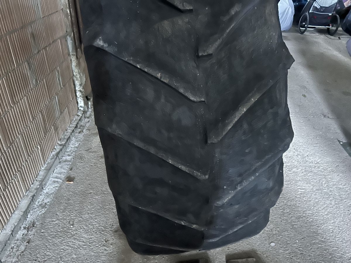 Pneumatici & Ruote complete: Pulling Räder 650/65 R38 Ford New Holland – Usato da Alterswil FR venduto da ram_7qjt 3