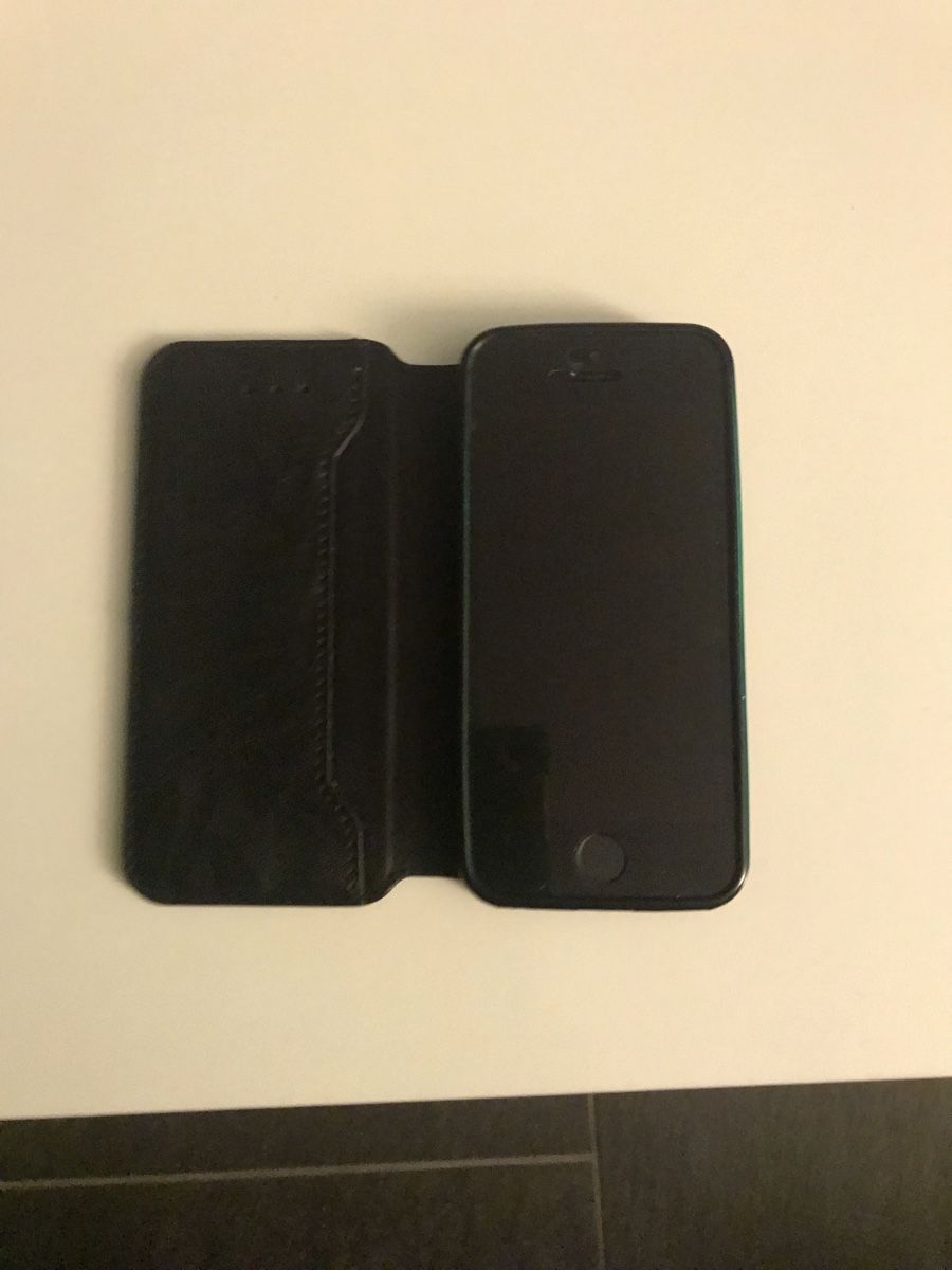 Apple Telefoni cellulari / Smartphones: iPhone 5s - Klassiker mit Schutzhülle - Funktioniert – Usato da Sirnach venduto da Famisa 6