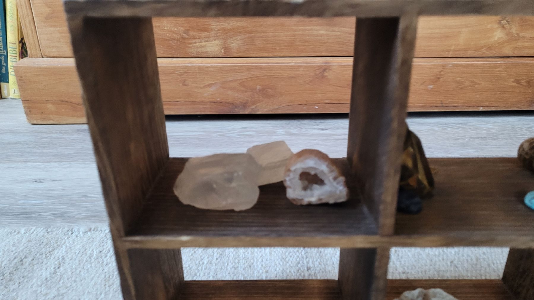 Edelsteine: Holzregal mit Edelsteine – Gebraucht aus Götighofen von cherryjuice 4