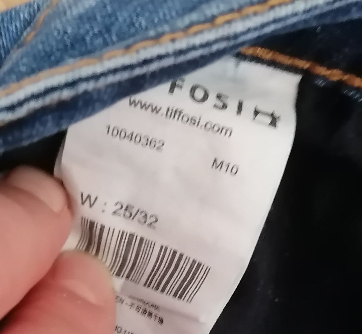 Pantaloni: Short,short en jean – Usato da Montcherand venduto da petiteoune75 7
