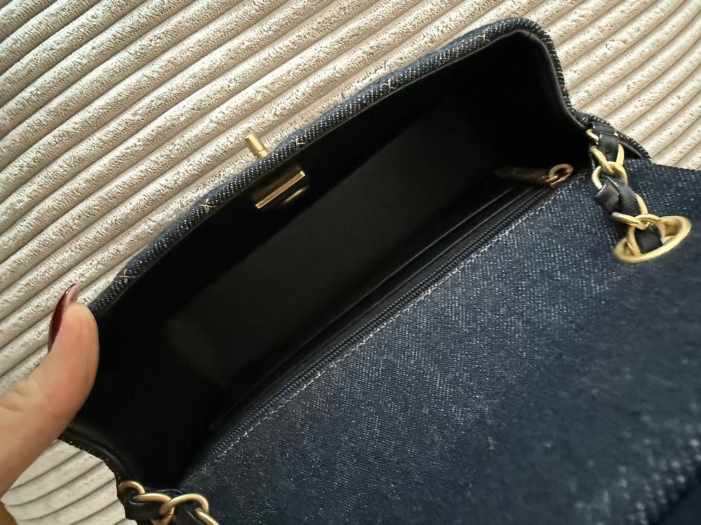 Chanel Borse da donna: Chanel Classic Mini in Jeans – Usato da Affeltrangen venduto da lavivala 3
