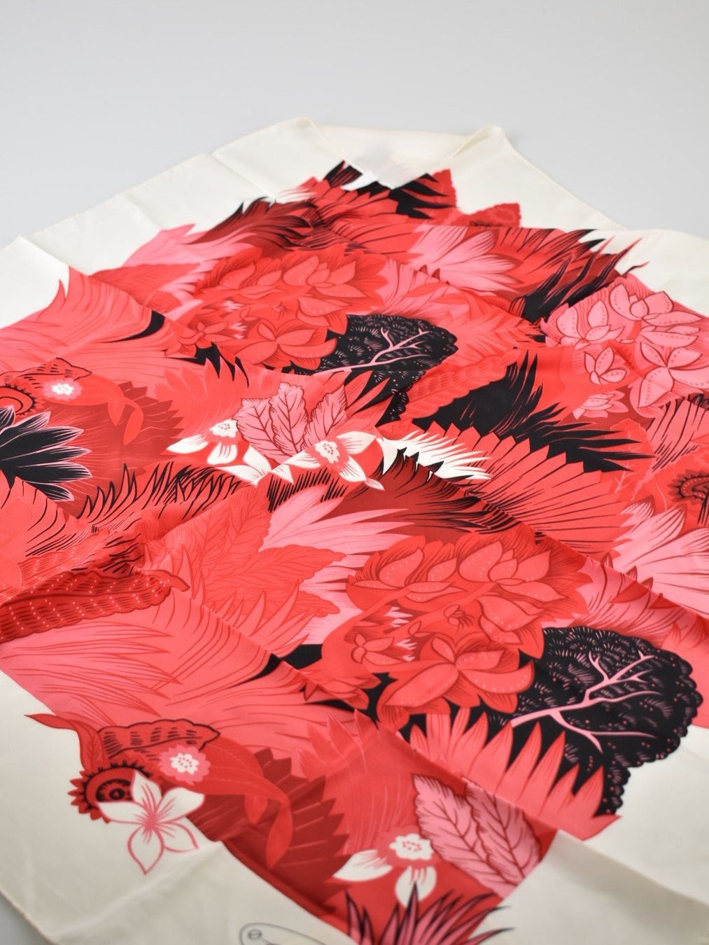 Aigner Foulard & Sciarpe: Aigner Foulard, Seide – Nuovo (secondo la descrizione) da Nürensdorf venduto da 2ND_STORY 1