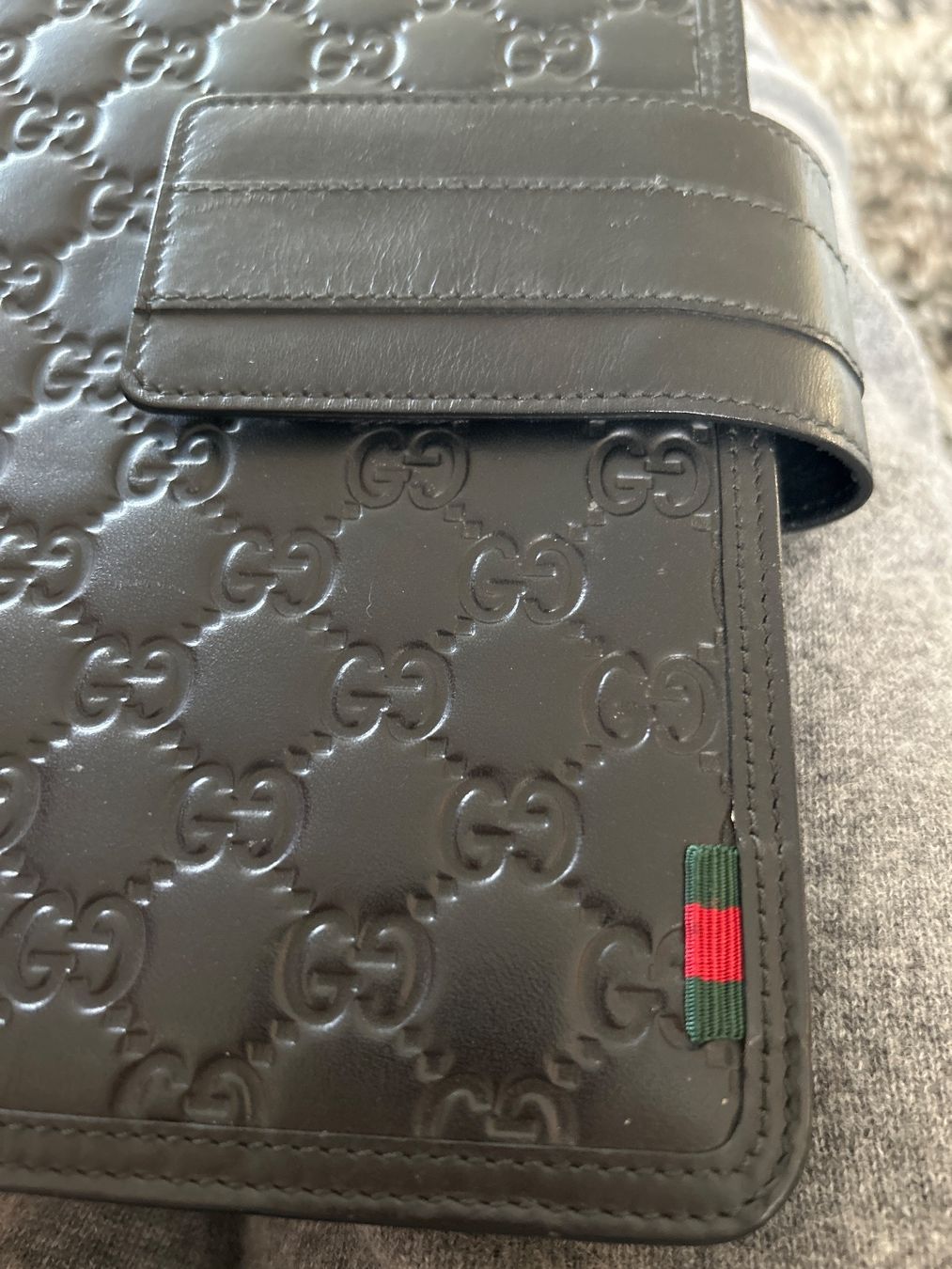 Gucci Cover & Protezioni schermo: Original Gucci I-Pad Case – Usato da Vezia venduto da sidu03 7