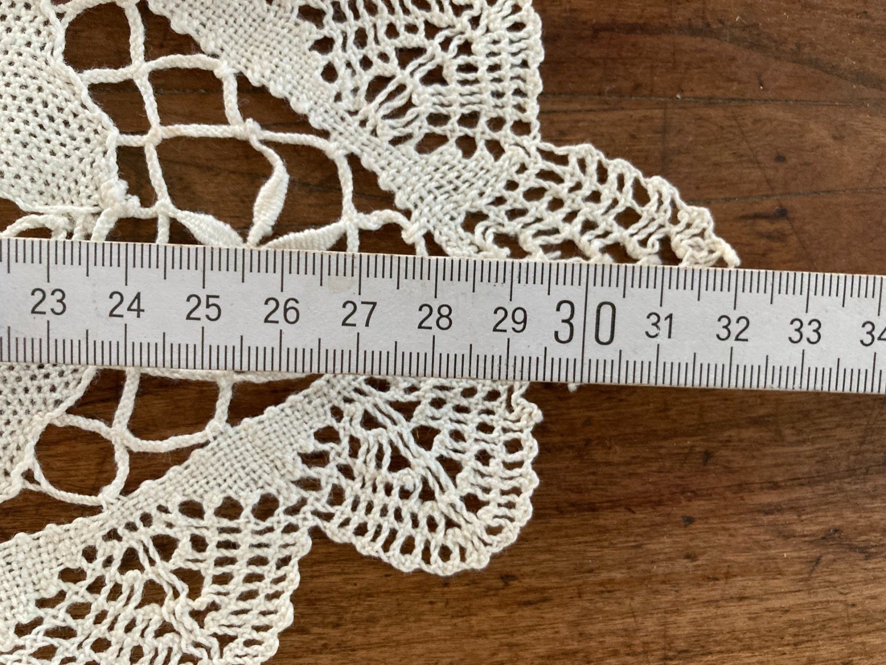 Sottobicchieri: SPITZENDECKCHEN   KLÖPPELDECKCHEN   HANDARBEIT – Usato da Subingen venduto da ArtBead 4