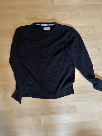 Pier One Pullover