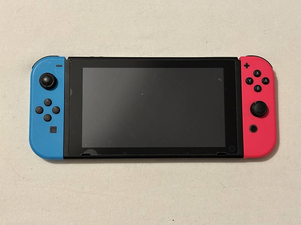 Konsolen: Switch 1 – Gebraucht aus Rorschach von andrina.mb