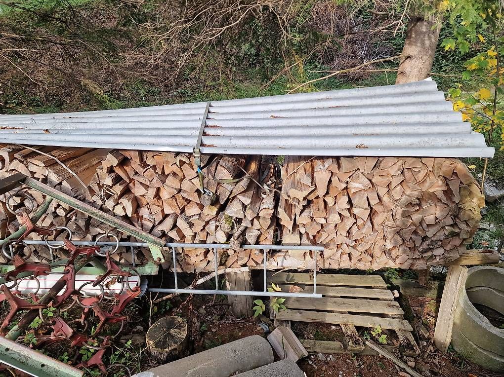 Holzartikel: Brenholz gemischt fichte buche – Gebraucht aus Escholzmatt von Bockere