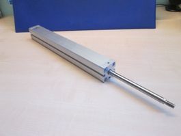 Festo Pneumatikzylinder mit 300mm Weg