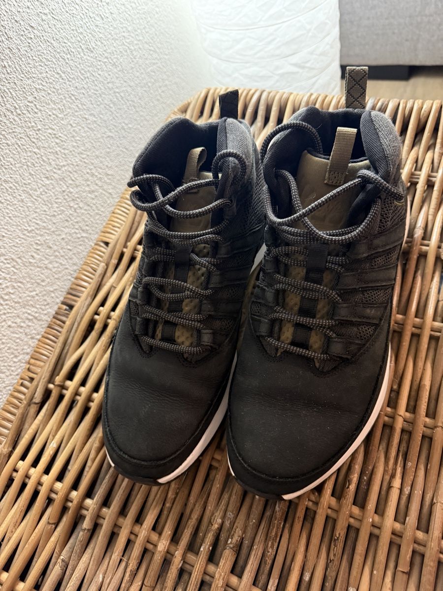 Timberland Scarpe da uomo: Boot schuhe stiefel timberland 44 gr – Usato da Dübendorf venduto da Ilsaporedelviaggio 1