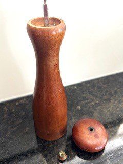 Appareils de cuisine: +  HoLz PfeFFermühLe  + – D'occasion à Winkel par zeho 2