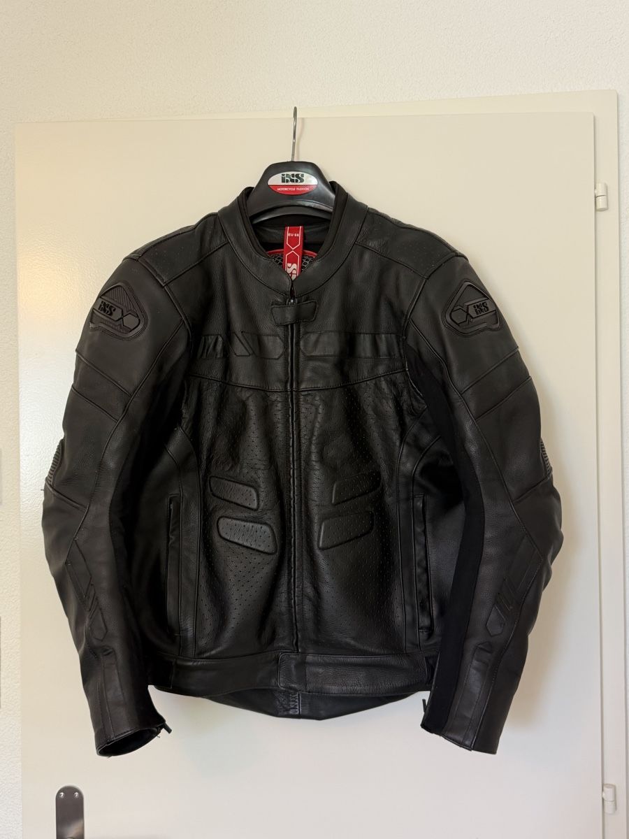 IXS Vestes: Motorradjacke Leder IXS Gr. 56 – D'occasion à Port par recip3