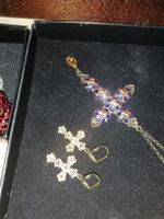 Kreuz-Schmuckset: Halskette und Ohrringe, neuwertig!
