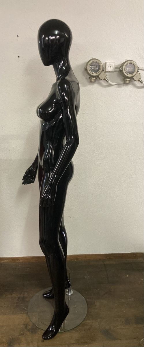 Sonstige Dekorationen & Accessoires: ORIGINAL HANS BOODT Exposition Mannequins  – Gebraucht aus Horgen von Seppus75 8