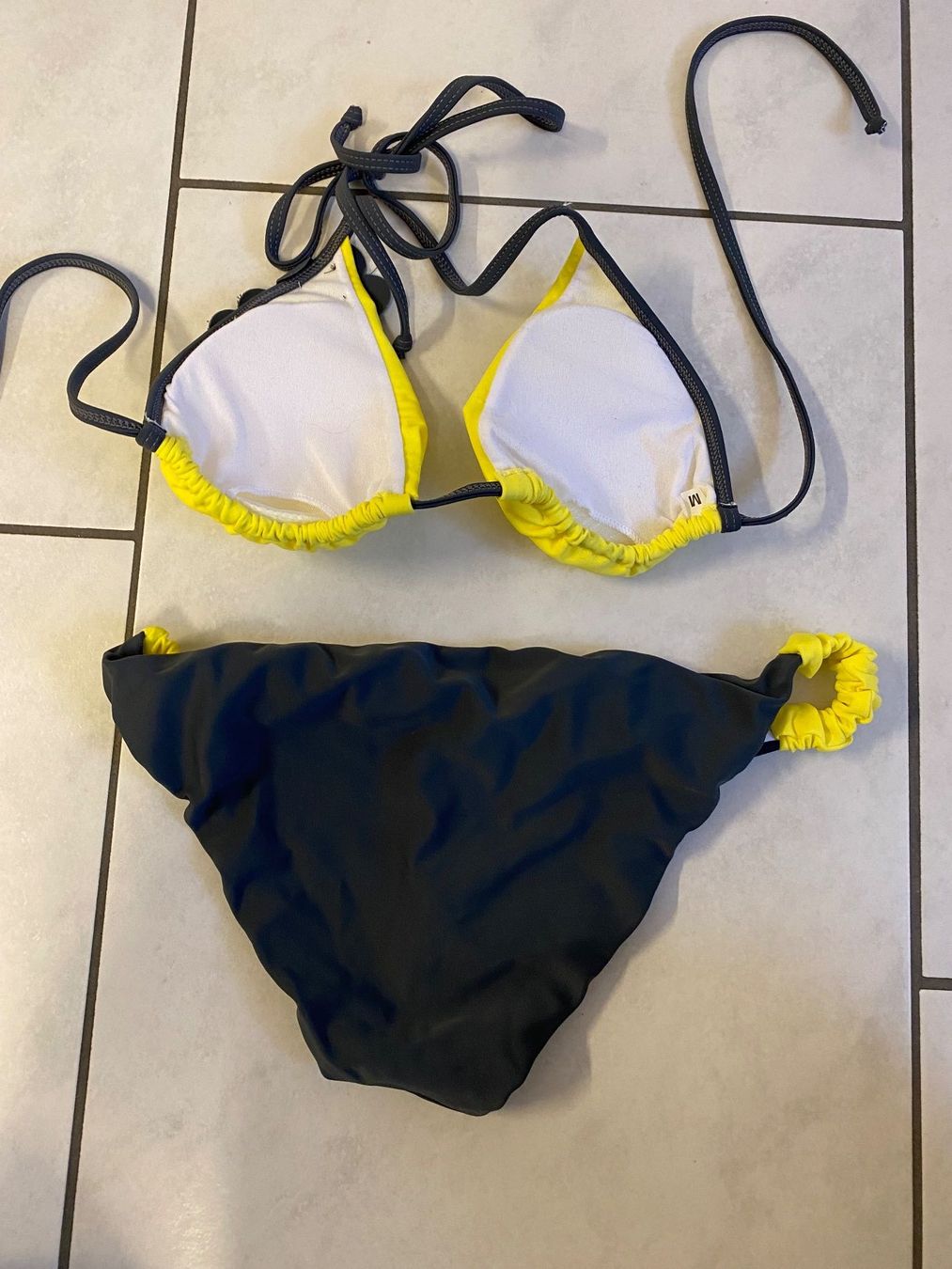 Costumi da bagno & Bikini: Bikini Gelb/Grau - Grösse ca. 36 – Nuovo (secondo la descrizione) da Eschenbach SG venduto da Peachick 2