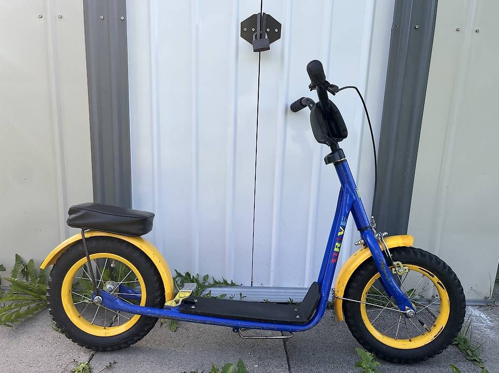 Kickboard: Trotti-nette/ Roller/Scooter – Gebraucht aus Zürich von kangi25 1