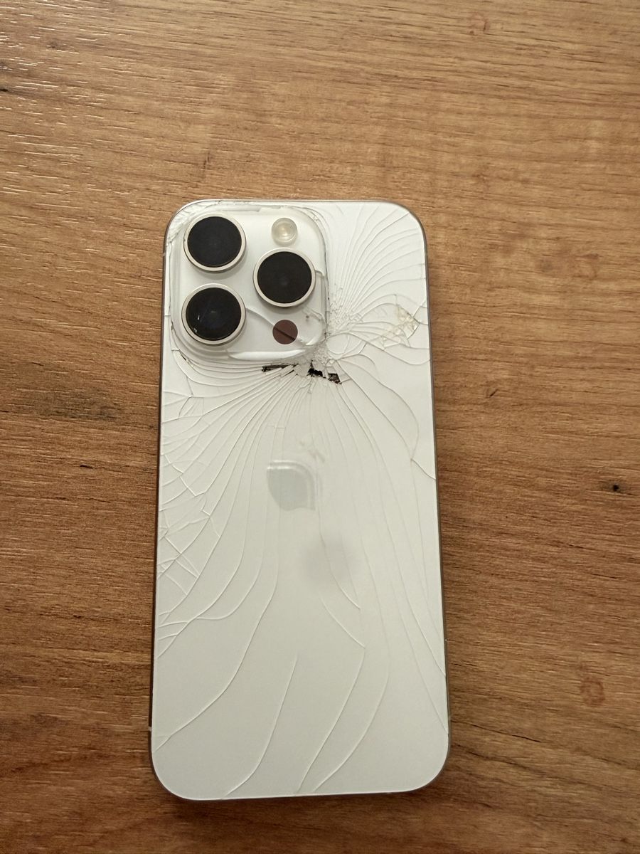 Apple Handys / Smartphones: Iphone 15 pro 256 gb – Gebraucht aus Luzern von ladi01 4