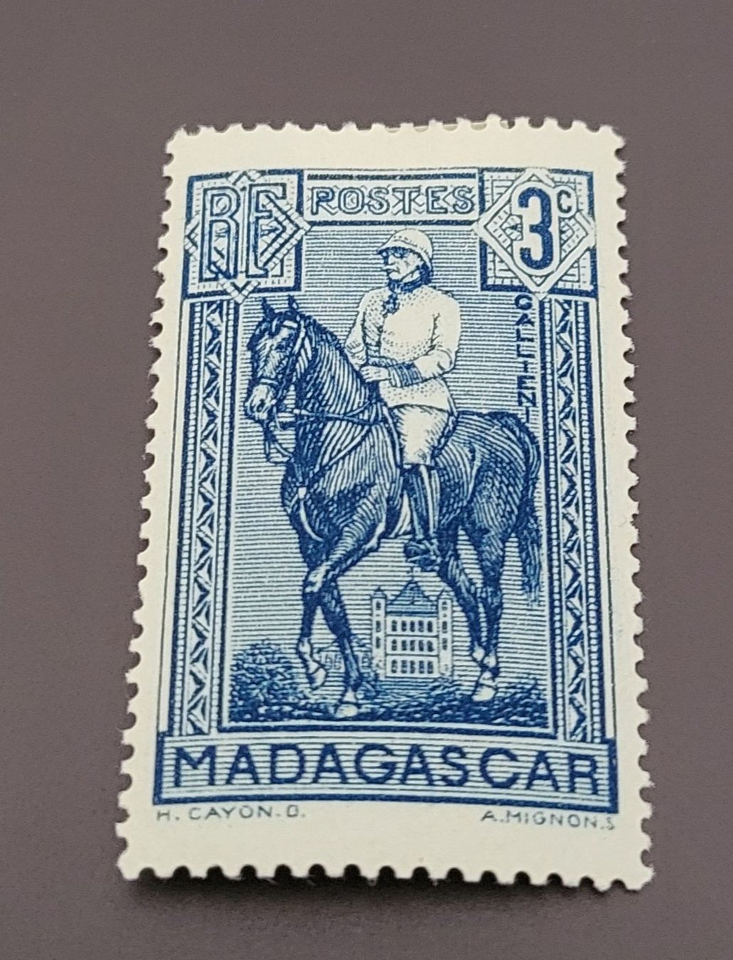 Tutti i francobolli: Madagaskar 1940 alte briefmarke – Usato da St Gallen venduto da Stampsalshobby