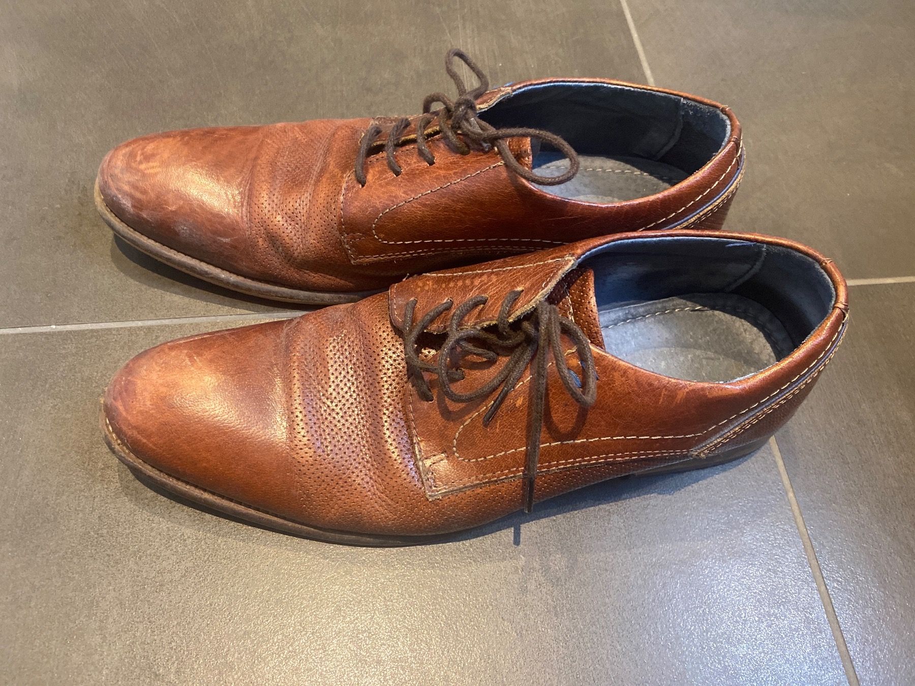 Scarpe da uomo: Shoes en cuir taille 41 – Usato da Delémont venduto da Ma_LoU.01 1