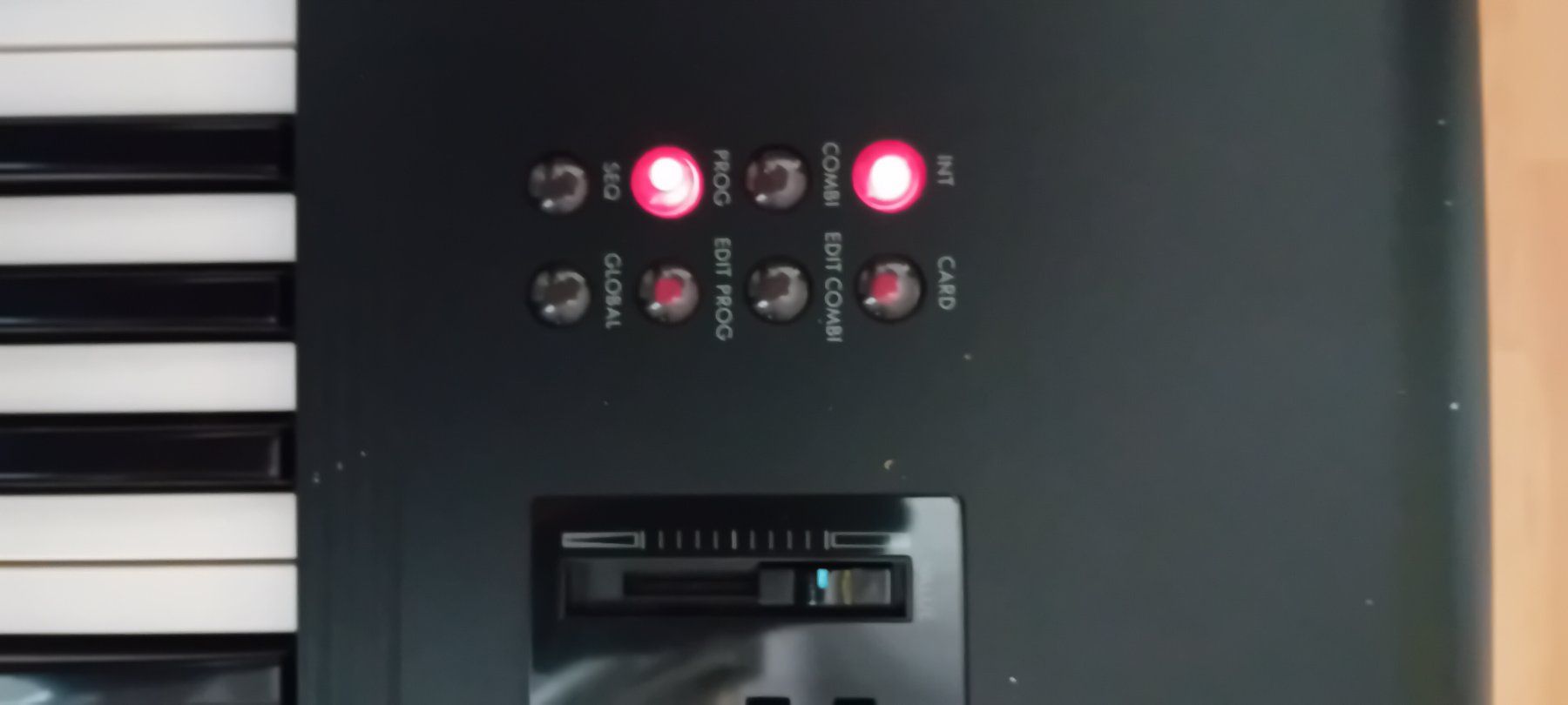 Korg Musikinstrumente: Korg M1 Synthesizer - eine der ersten Workstations der 90er – Gebraucht aus Mühlau von rolf.wurtz 4