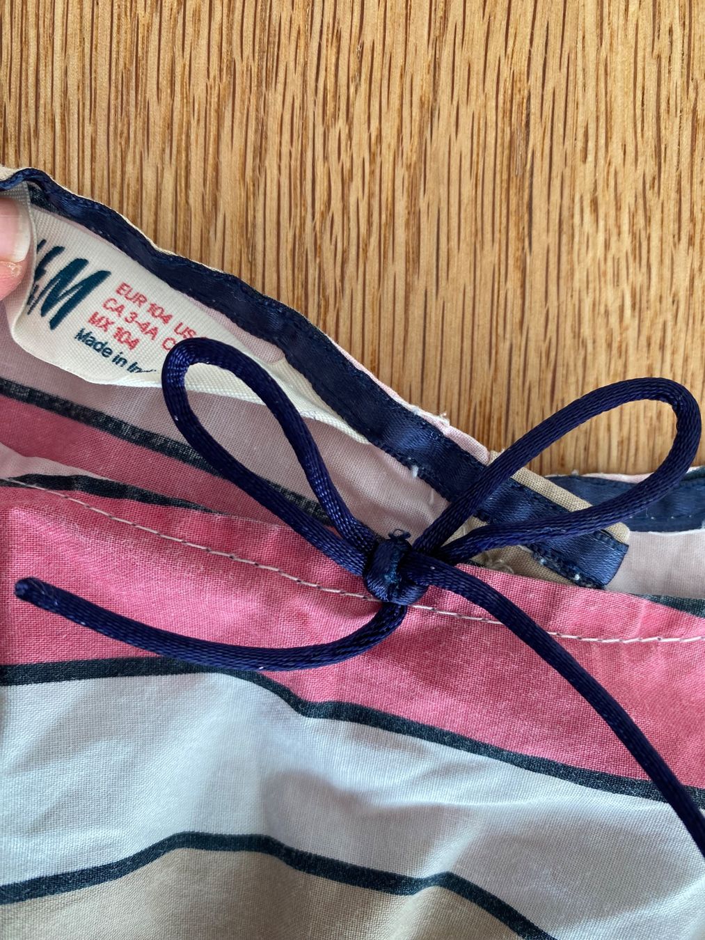 H&M Vestiti & Gonne: Sommerkleid 104 mega herzig – Usato da Trachslau venduto da RetoM1982 2