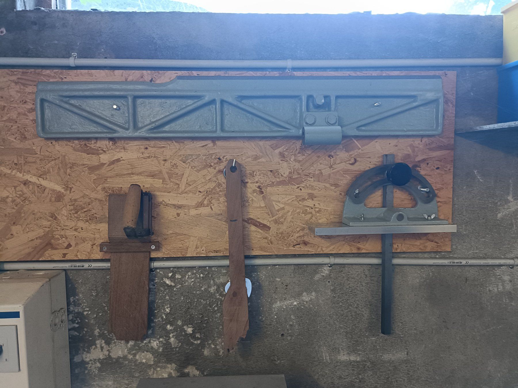 Tutte le macchine: ELMAG Machine à bois multifonctions – Usato da Plan-les-Ouates venduto da Bruni010 9