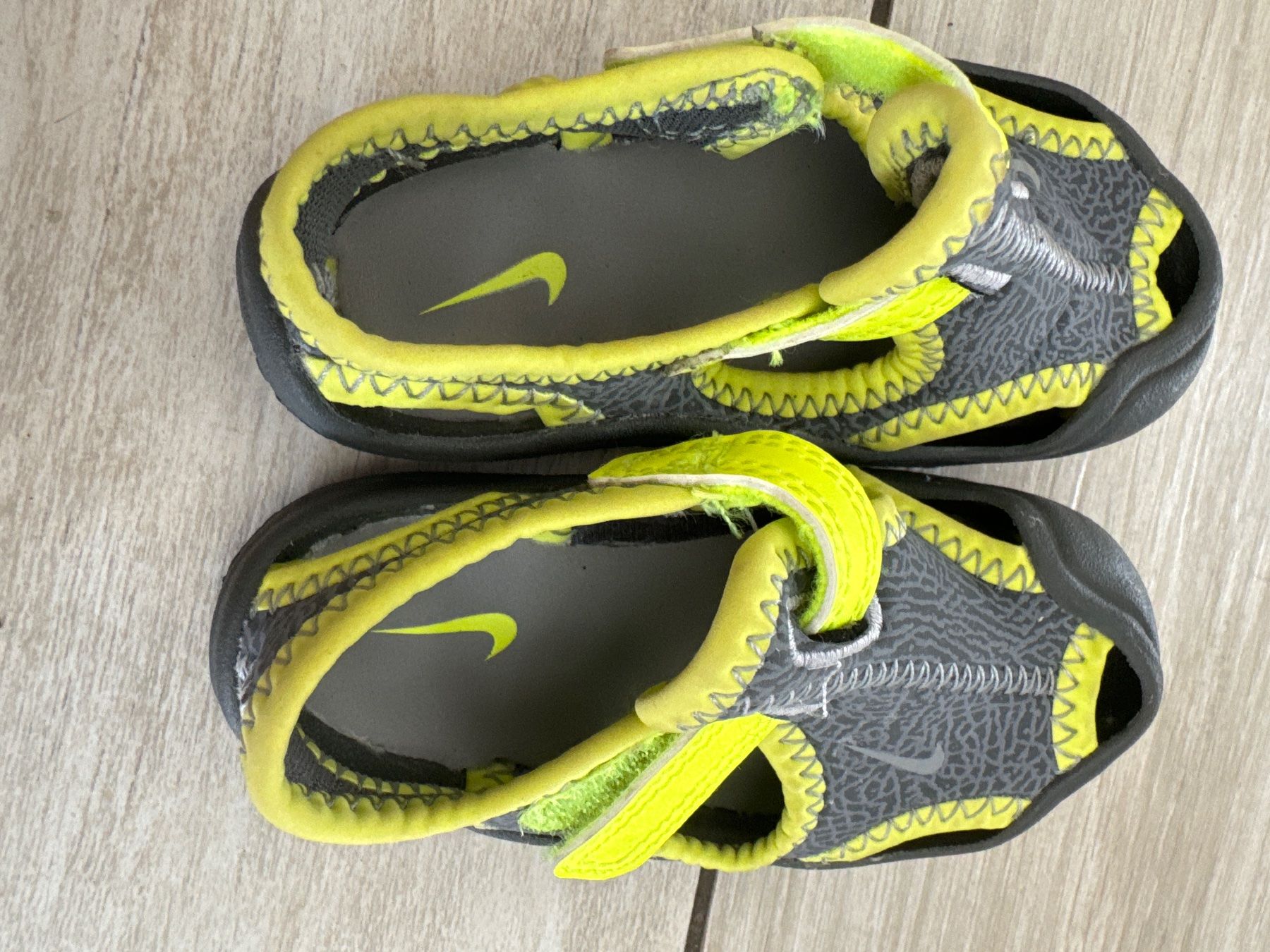 Nike Scarpe da uomo: Nike Bade Sandalen Gr 19.5 – Nuovo (secondo la descrizione) da Gelterkinden venduto da Familienferien 1