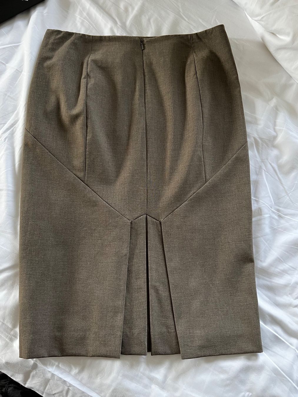 Röcke: Pencil skirt club monaco – Gebraucht aus Münchenstein von ArleneLM 4