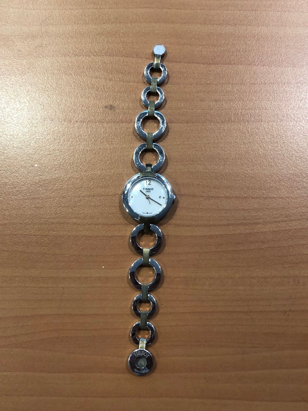 Tissot Uhren: Tissot Damenuhr Pinky bicolor Perlmutter – Gebraucht aus zürich von Michelbourquin 1