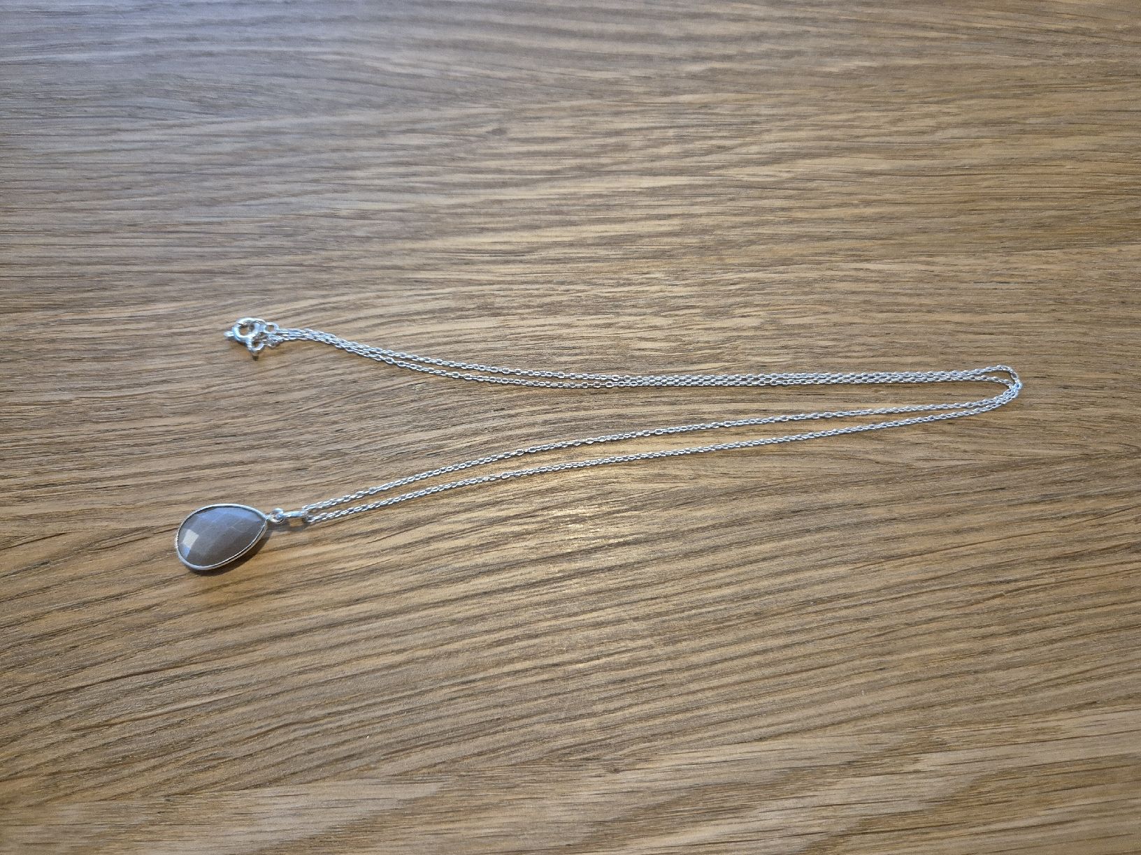 Catenine: Halskette Mondstein - 60cm – Usato da Baar venduto da braggis 1