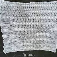 Handgestrickte Babydecke