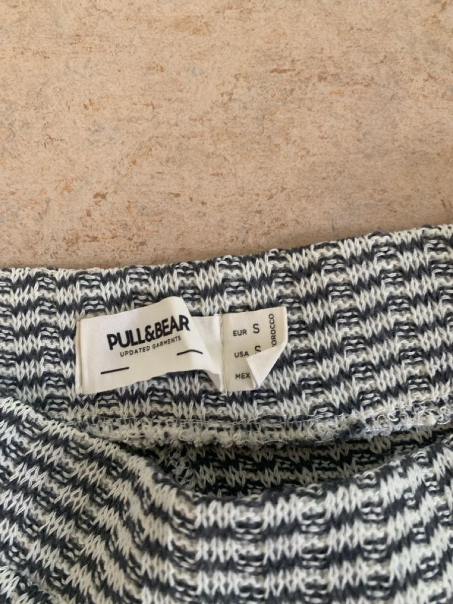 Pull&Bear Hosen: Sommerhose Pull&Bear – Gebraucht aus Niederönz von irgendwo 1