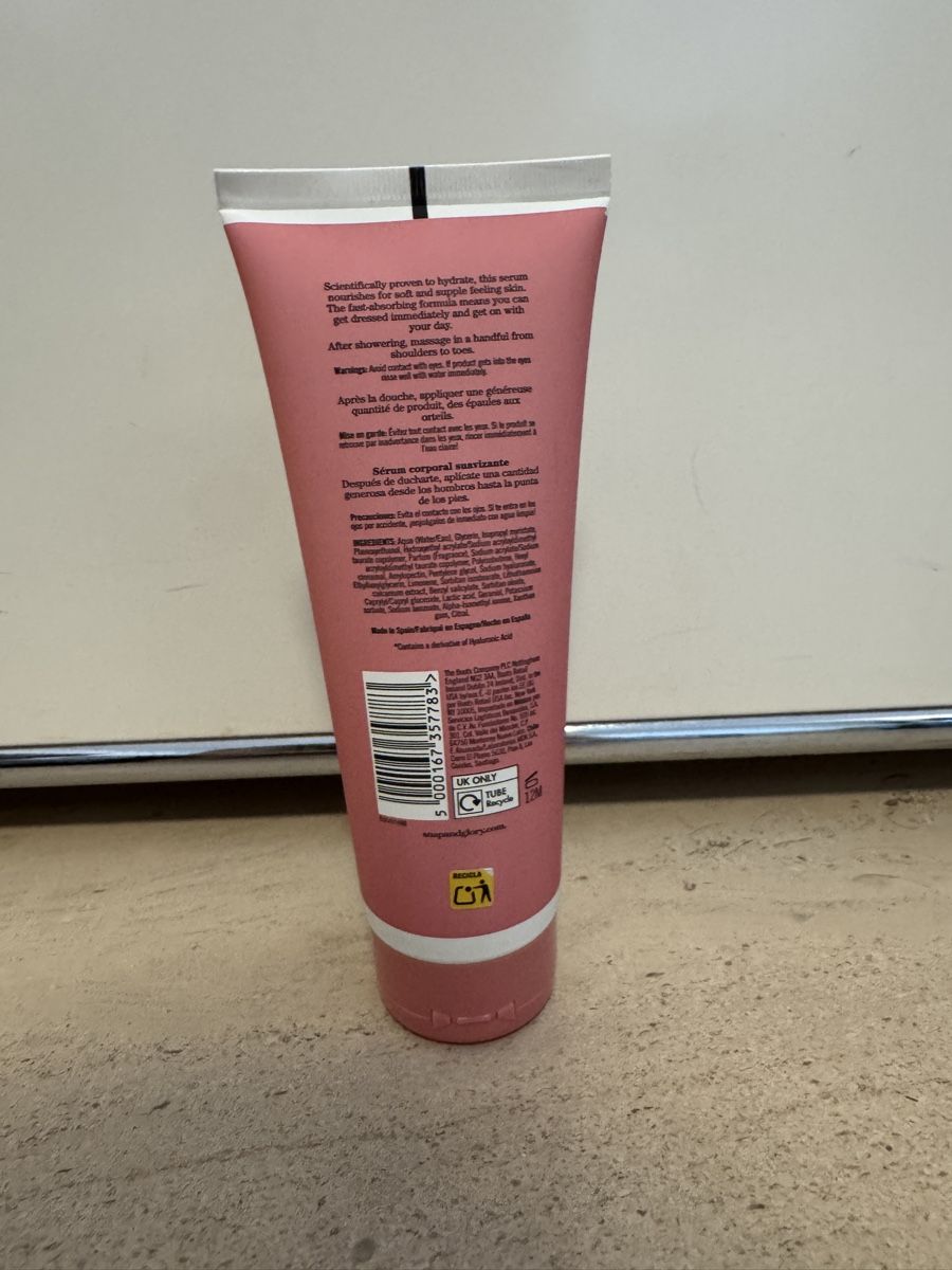 Soins hydratants: Soap and Glory Bodyserum – D'occasion à Kilchberg ZH par zimna 1