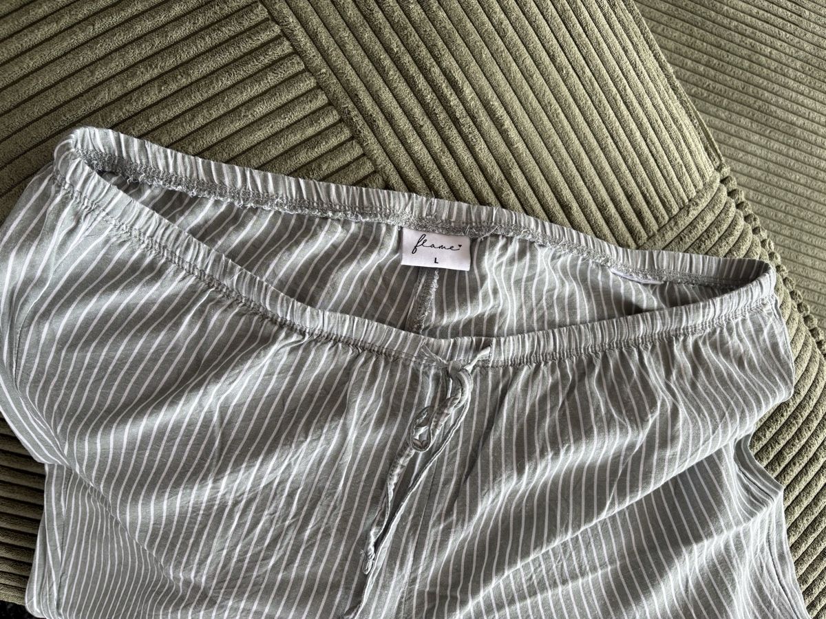 Negligees & Pyjamas: Pyjama Hose – Gebraucht aus St. Gallen von taf_xwv5 2