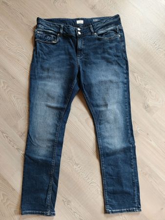 QS Dunkelblaue Damenjeans 44 L30